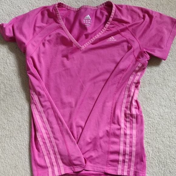 Adidas and kirkland large tops - Picture 2 of 7